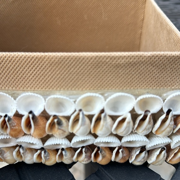 Box - Picture 6 of 6